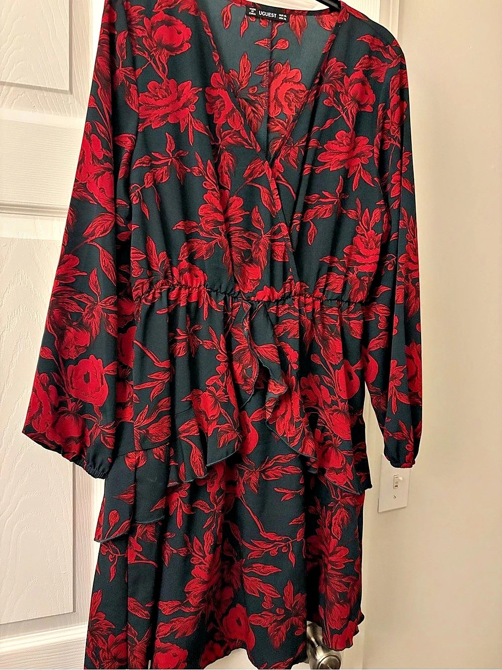 UGUEST Women Long Sleeve V-Neck Floral Mini Dress Black & Red XL